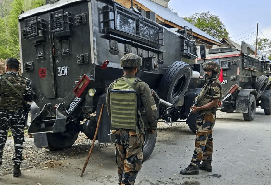 जम्मू-कश्मीर के अखनूर क्षेत्र में आतंकियों का सूपड़ा साफ करने के मकसद से सेना के बीएमपी 2 टैंक तैनात