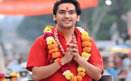 जल्द ही ऐसा होगा की  भारत की सड़कों पर करोड़ों कट्टर हिन्दू दिखाई देंगे जो अपनी बहन बेटियों को जिहाद से बचाने के लिए देश में नई क्रांति करेंगे- बाबा बागेश्वर