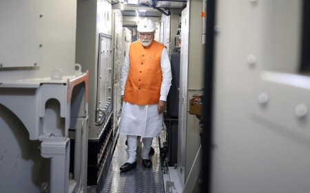 देश निराशा के अंधकार से निकलकर विश्वास के उजाले में तिरंगा फहरा रहा है-पीएम मोदी