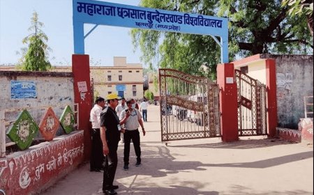 मध्यप्रदेश में उच्च शिक्षा के हालात बद से बदतर!  प्रदेश के विश्वविद्यालयों में 74 फीसदी प्रोफेसर के पद है खाली!  कईं विश्वविद्यालयों में एक भी प्रोफेसर नही