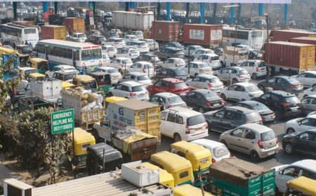 1 घंटे के रास्ते में लोगों को 11 घंटे ज्यादा लगाने पड़े तो कोई 150रूपए का टोल क्यूं देगा! सुप्रीम कोर्ट ने लबाई एनएचआई को झाड़