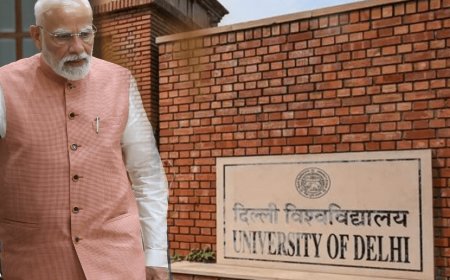 प्रधानमंत्री नरेंद्र मोदी की ग्रेजुएशन डिग्री की जानकारी का नही होगा खुलासा! केंद्रीय सूचना आयोग के आदेश को हाईकोर्ट ने रद्द किया