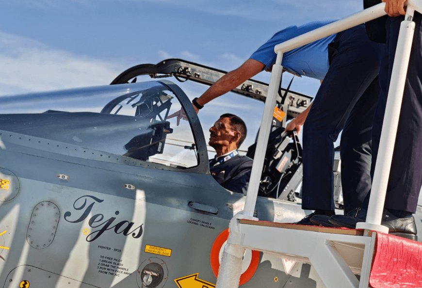 कल ही तेजस के तारीफ में राज्यमंत्री ने कही थी कविता और आज हो गया तेजस दुर्घटनाग्रस्त